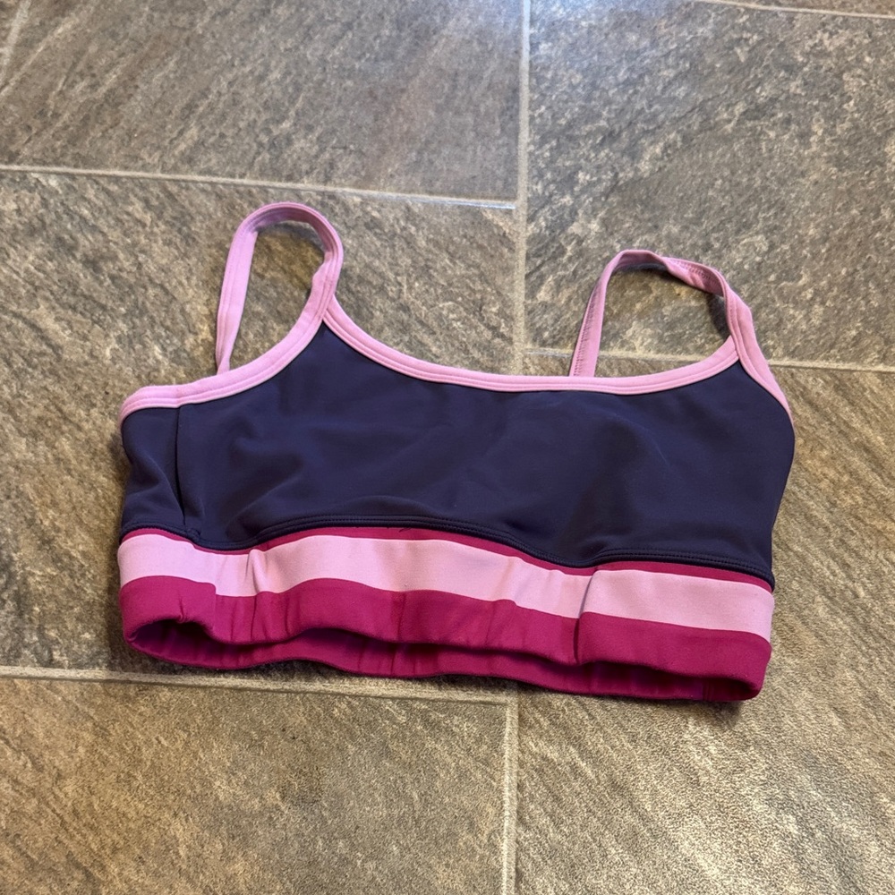 Chic Two-Tone Sports Bra